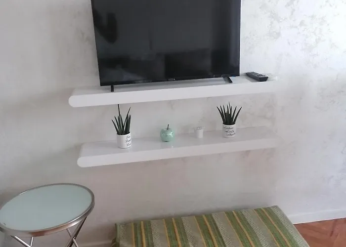 Lungomare 4 Апартаменты *