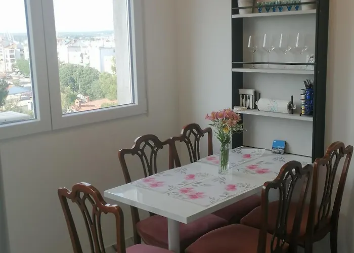 Lungomare 4 Апартаменты Пула